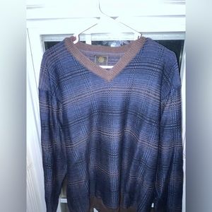 F/X fusion V-neck sweater
